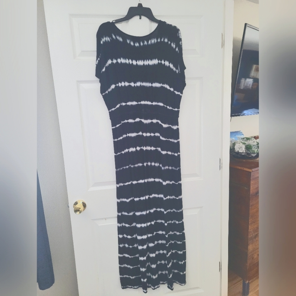 A.n.a. maxi dress in tie-dye
